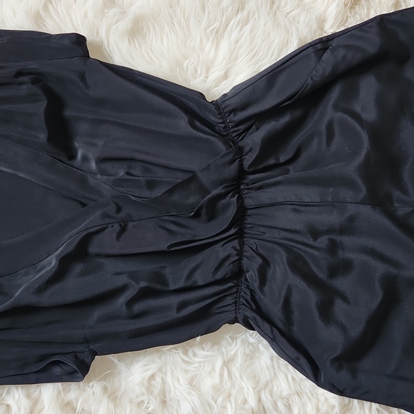 Aritzia Babaton EUC XS 100% real silk black romper - Picture 6 of 16